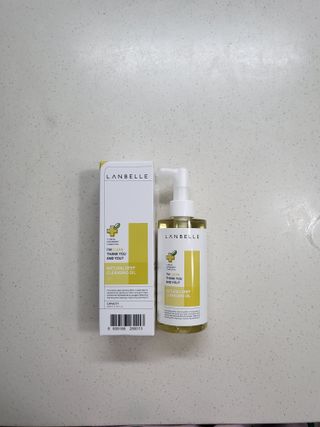 랑벨 내츄럴 딥 클렌징 오일 200ml (저자극 약산성 천연 클렌징) — 5점을 준 리뷰어가 2022년 5월 올린 사용 사진