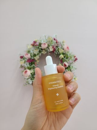 체르엠 스템앤셀 비타민 브라이트닝 에센스 30ml 1개 — 5점을 준 리뷰어가 2022년 4월 올린 사용 사진
