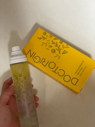 닥터리진 퍼퓸드  바디오일 미스트 앰플 150ml — 5점을 준 리뷰어가 2022년 6월 올린 사용 사진