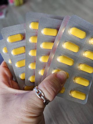 [경남제약헬스케어] 런칭기념 케어플러스 B로날린 1,000mg X 60정(2개월분)/비타민B군 — 5점을 준 리뷰어가 2023년 10월 올린 사용 사진