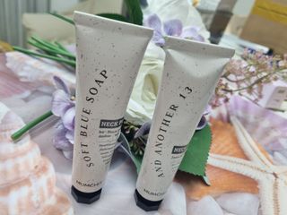 멈칫(MUMCHIT) 넥퍼퓸 NECKPERFUME 2가지 향 — 5점을 준 리뷰어가 2021년 12월 올린 사용 사진