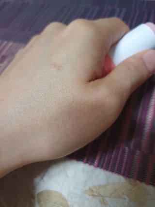 스킨큐어 산다화 카멜리아 안티 링클 멀티밤 — 5점을 준 리뷰어가 2022년 10월 올린 사용 사진