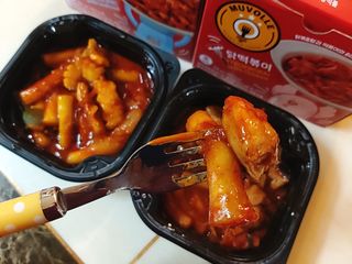 한성기업 무볼레 닭떡볶이+해물떡볶이 2종 세트 — 4점을 준 리뷰어가 2021년 9월 올린 사용 사진