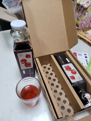 [바이윙클] 페르시아 유기농 석류 착즙주스 750ml 2병 + 선물박스 세트 — 5점을 준 리뷰어가 2022년 3월 올린 사용 사진