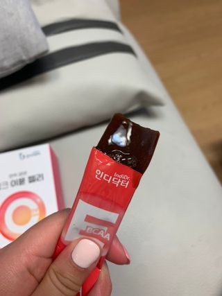 인디닥터 면역 생생 핑크 이뮨 젤리 + 타이탄 BCAA 프로틴 젤리스틱 — 5점을 준 리뷰어가 2022년 5월 올린 사용 사진