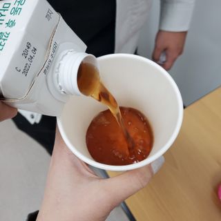 셀렉스스포츠 셀렉스 스포츠 웨이 프로틴 복숭아_ 330ml x 12팩 — 3점을 준 리뷰어가 2021년 10월 올린 사용 사진