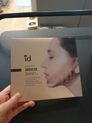 아이디플라코스메틱 아이디 페이스핏 마이너스 밴드 v2 — 5점을 준 리뷰어가 2021년 10월 올린 사용 사진