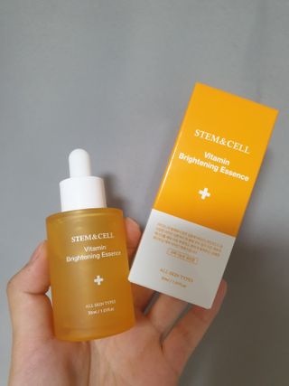 체르엠 스템앤셀 비타민 브라이트닝 에센스 30ml 1개 — 5점을 준 리뷰어가 2021년 8월 올린 사용 사진