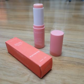 스킨큐어 산다화 카멜리아 안티 링클 멀티밤 — 4점을 준 리뷰어가 2022년 2월 올린 사용 사진