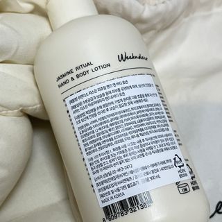 [위켄더스] 끈적임 없이 수분감을 채워주는 핸드& 바디로션 1종 랜덤발송 — 리뷰어가 2022년 5월 올린 사용 사진