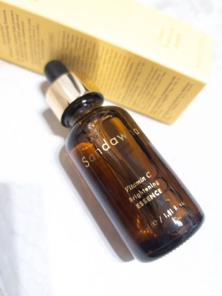 스킨큐어 산다화 비타민c 화이트닝 에센스 30ml — 5점을 준 리뷰어가 2023년 7월 올린 사용 사진