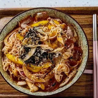 [한면원] 비빔국수 2인분 — 5점을 준 리뷰어가 2022년 8월 올린 사용 사진