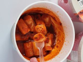 프리 [요리궁리] 매콤달콤 꽃떡볶이 6개입 세트 — 5점을 준 리뷰어가 2024년 10월 올린 사용 사진