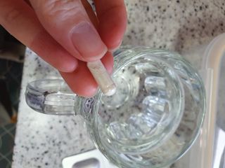 [지셀라] 프로바이오틱스 100억 유산균 보장 (1개월분 / 350mg X 30캡슐) — 5점을 준 리뷰어가 2023년 6월 올린 사용 사진