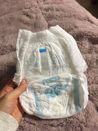 오브맘 밤 프리미엄 아기 기저귀 팬티형 밴드형 — 4.5점을 준 리뷰어가 2021년 1월 올린 사용 사진