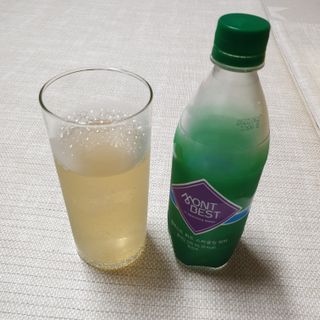 몽베스트 Montbest with Sparkling water Plain 20병 — 5점을 준 리뷰어가 2021년 11월 올린 사용 사진