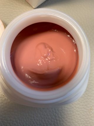 오오하와이 버즈 플러스 로지스 로즈 쿼츠 하이드레이팅 플러스 퍼밍 마스크 150g — 5점을 준 리뷰어가 2021년 1월 올린 사용 사진