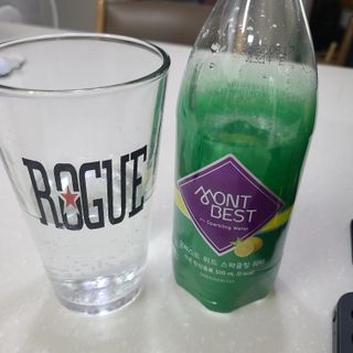 몽베스트 Montbest with Sparkling water Lemon OR Lime 20병(랜덤) — 5점을 준 리뷰어가 2021년 10월 올린 사용 사진