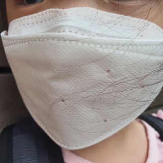 케이파이 항균 마스크 [케이파이] 항균 마스크 60매입 (개별 포장) 숨쉬기 편하여, 야외에서 운동할 때 사용이 편합니다. — 5점을 준 리뷰어가 2022년 7월 올린 사용 사진