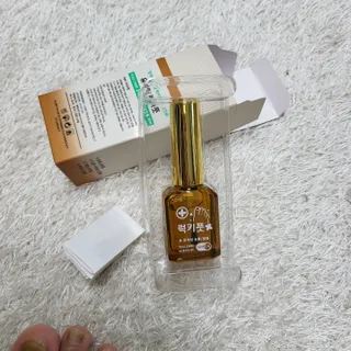 유케어 YOU CARE 문제성 손발톱케어_럭키풋 — 5점을 준 리뷰어가 2022년 10월 올린 사용 사진