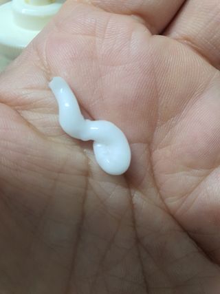 카프리나 프레쉬 산양밀크 모이스춰라이징 바디로션 350ml(오키드향) — 5점을 준 리뷰어가 2023년 3월 올린 사용 사진