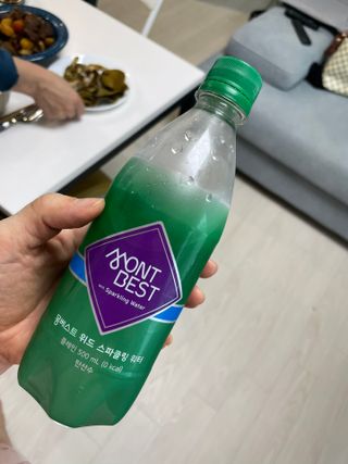몽베스트 Montbest with Sparkling water Plain 20병 — 5점을 준 리뷰어가 2021년 11월 올린 사용 사진