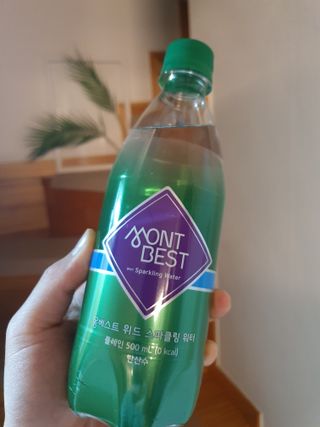 몽베스트 Montbest with Sparkling water Plain 20병 — 5점을 준 리뷰어가 2022년 7월 올린 사용 사진