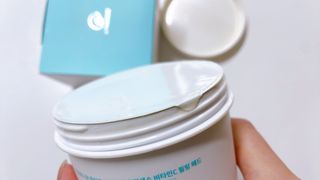 오투에니원 화이트 스완 갈락토미세스 비타민 C 필링 패드 60매 — 3점을 준 리뷰어가 2023년 1월 올린 사용 사진