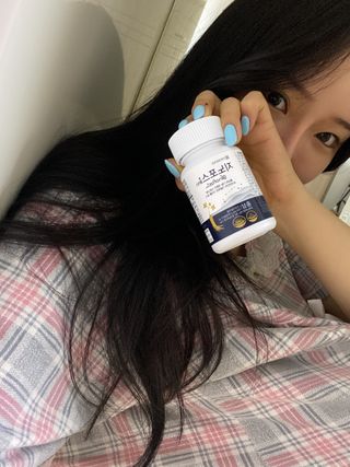 프리마인 홍삼의 강력한 에너지, 이제는 흡수율을 높인 최첨단 캡슐로 간편하게 초고속 충전하세요. — 5점을 준 리뷰어가 2022년 3월 올린 사용 사진