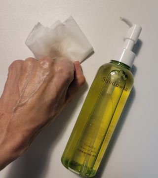 스킨큐어 산다화 순한 클렌징 동백 오일 200ml — 5점을 준 리뷰어가 2023년 4월 올린 사용 사진