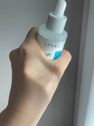 랑벨 수퍼내츄럴 수분잠금 앰플 50ml — 4.5점을 준 리뷰어가 2023년 1월 올린 사용 사진