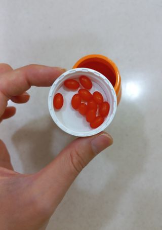 앙팡 츄어블 비타민D 1000 IU 130mg x 90정 — 5점을 준 리뷰어가 2022년 10월 올린 사용 사진