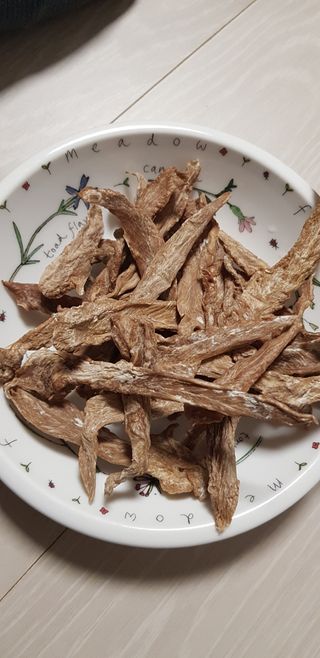 [보헤리] 국내산 강아지 육포간식 바삭 64 2종 — 5점을 준 리뷰어가 2022년 4월 올린 사용 사진