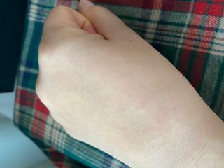 체르엠 스템앤셀 비타민 브라이트닝 에센스 30ml 1개 — 5점을 준 리뷰어가 2021년 12월 올린 사용 사진