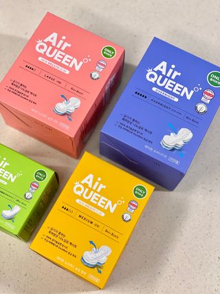 에어퀸 뉴브레스 유기농 생리대 4종 (팬티라이너 20P + 중형 10P + 대형 10P + 오버나이트 8P)_체험단 — 5점을 준 리뷰어가 2024년 5월 올린 사용 사진