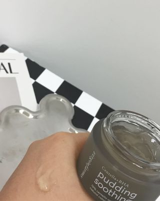 [NEW_버진팜스 푸딩수딩] 투명 푸딩젤이 선사하는 빠른 진정과 깨끗한 피부결 정돈 — 5점을 준 리뷰어가 2021년 9월 올린 사용 사진