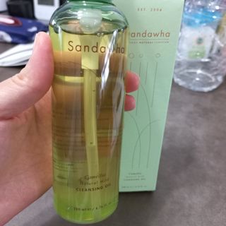 스킨큐어 산다화 순한 클렌징 동백 오일 200ml — 4점을 준 리뷰어가 2023년 4월 올린 사용 사진