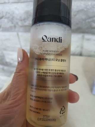 헤어플러스 콴디 아침세안제 폼클렌징 퓨어 어니스티 모닝클렌저 — 5점을 준 리뷰어가 2021년 3월 올린 사용 사진