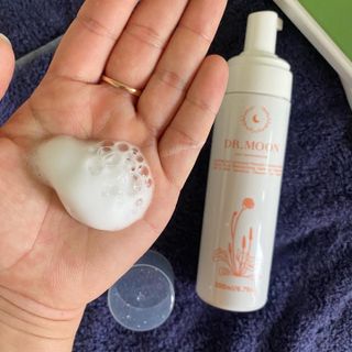 MF프리 [닥터문] 유산균 락토케어 질경초 여성청결제 200ml (폼타입) — 5점을 준 리뷰어가 2022년 7월 올린 사용 사진