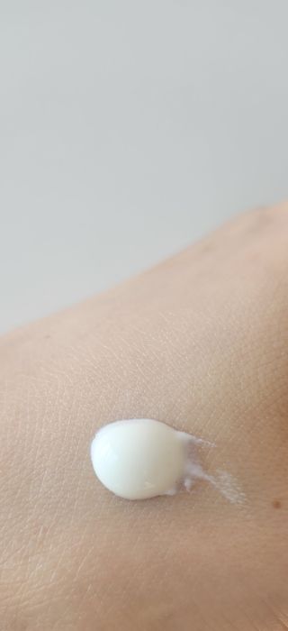 바노바기 코스메틱 바노바기 밀크씨슬 리페어 시카 선스크린 플러스 50ml — 4점을 준 리뷰어가 2023년 3월 올린 사용 사진