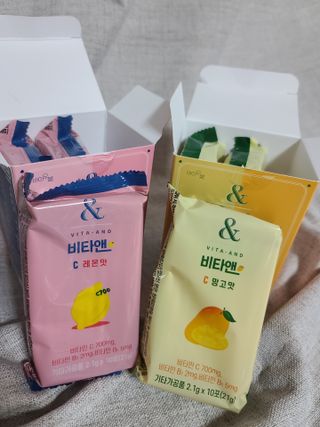 비타앤C 레몬맛, 망고맛 — 5점을 준 리뷰어가 2021년 4월 올린 사용 사진