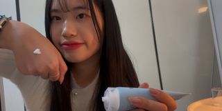 나우 [리브엠]피부 속부터 겹겹이, 촘촘하게! 워터핏8중 수분착붙 크림 — 5점을 준 리뷰어가 2024년 12월 올린 사용 사진