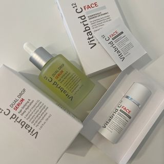 Free [비타브리드]피부를 위한 비타민C 조합! 비타브리드C12 듀얼 드롭 세럼&페이스 브라이트닝+ — 5점을 준 리뷰어가 2023년 10월 올린 사용 사진