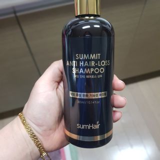 썸헤어 / SUMHAIR 썸헤어  써밋 안티 헤어로스 샴푸+트리트먼트 — 5점을 준 리뷰어가 2021년 6월 올린 사용 사진