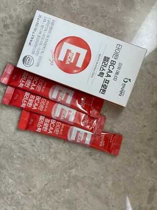 인디닥터 면역 생생 핑크 이뮨 젤리 + 타이탄 BCAA 프로틴 젤리스틱 — 4.5점을 준 리뷰어가 2022년 4월 올린 사용 사진