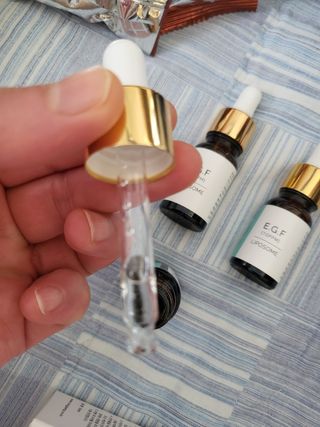 랑팡 EGF+FGF+IGF10ppm 리포좀 앰플 원액 10ml — 5점을 준 리뷰어가 2021년 10월 올린 사용 사진