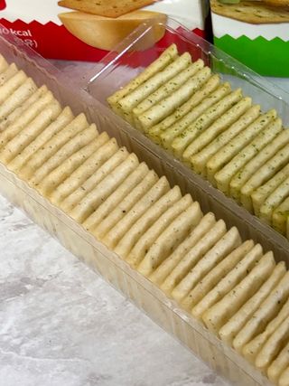 유앤아이트레이드 릴스  [챠챠] 포테이토 크래커 (오리지널맛, 대파맛) 51g x 12입, 각 1case — 5점을 준 리뷰어가 2025년 2월 올린 사용 사진