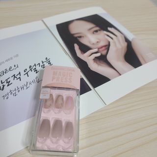 데싱디바 매직프레스 가을매니 코핀 5종 중 택1 — 5점을 준 리뷰어가 2021년 9월 올린 사용 사진