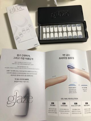 데싱디바 글레이즈 젤네일 스프링 프렌치 네일_5종 중 택 1 — 4점을 준 리뷰어가 2021년 9월 올린 사용 사진