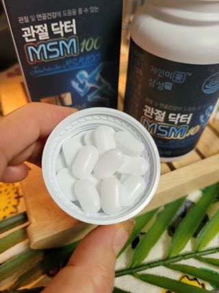 체인미 관절 및 연골건강에 도움을 줄수있는 관절닥터 MSM100 — 5점을 준 리뷰어가 2021년 11월 올린 사용 사진
